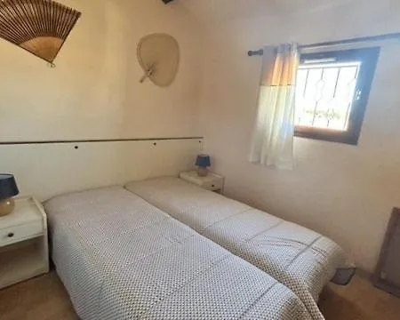 Agreable Maison Au Calme - Terrasse- Parking Prive - 6ani147 Apartament