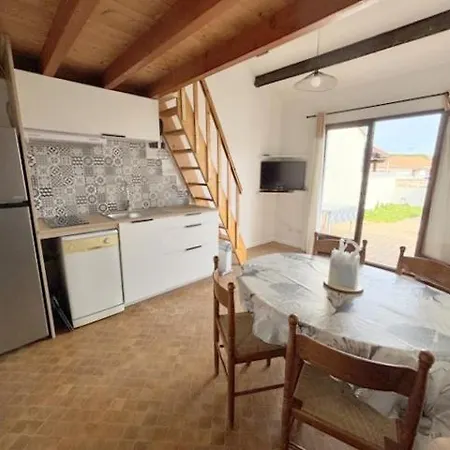 Agreable Maison Au Calme - Terrasse- Parking Prive - 6ani147 *